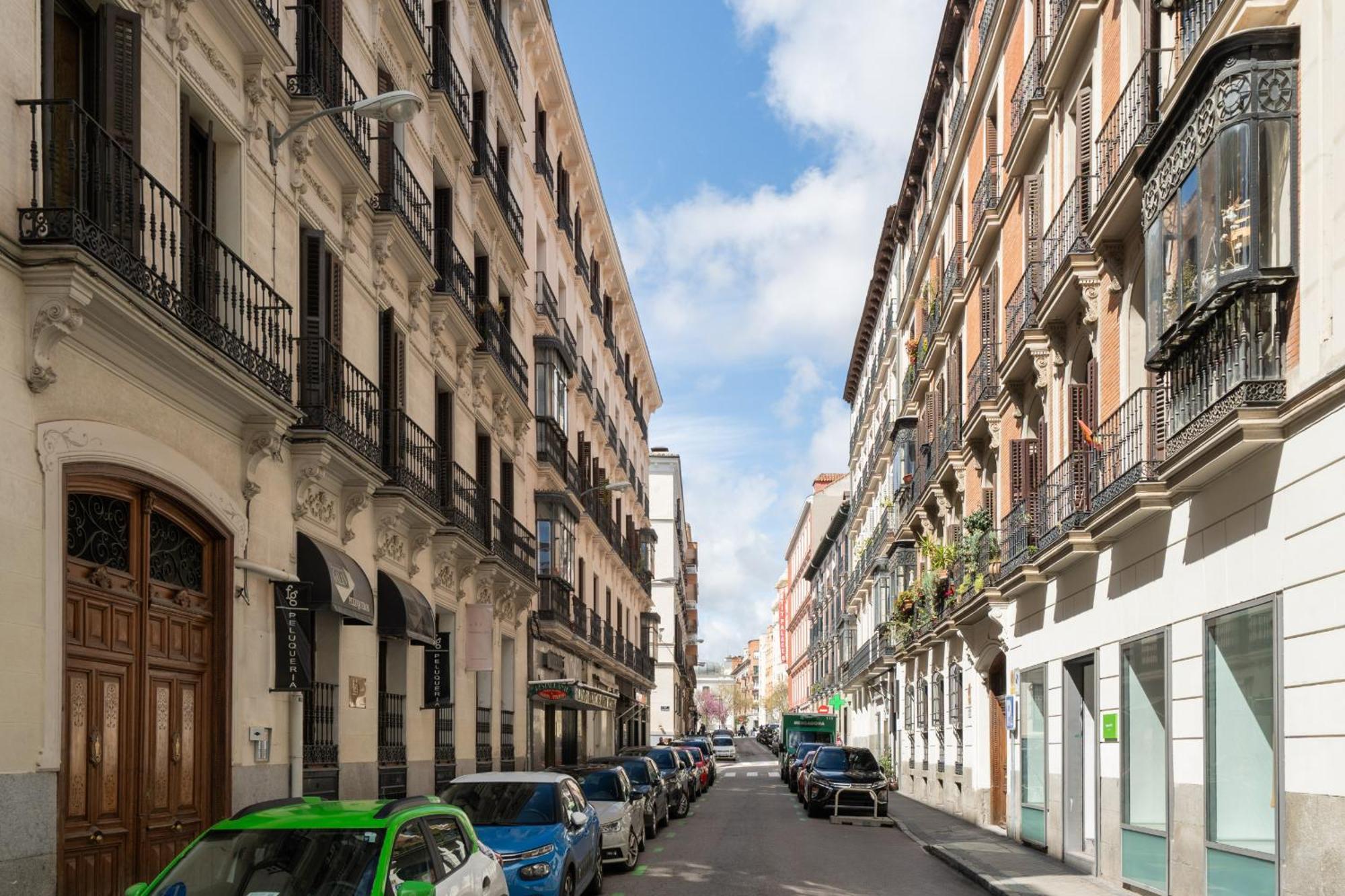 Apartamento En Alonso Martinez Alquiler Temporal Madrid Esterno foto